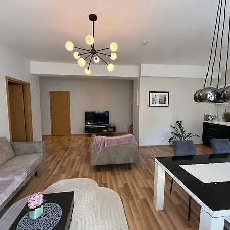 Haven Kaarli Appartement *